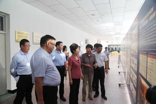 http://www10.hxu.edu.cn/__local/0/9C/B5/E43017D9B4A76C4141F30BE28A2_CD4AEE86_24EC4.jpg