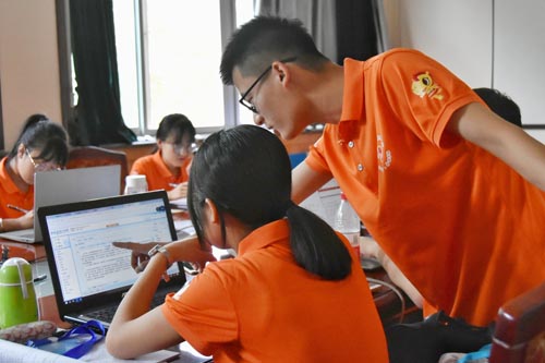 http://www10.hxu.edu.cn/__local/5/99/DE/895198FE3DC5482D31A55FB789E_BC139BA4_D5AB.jpg